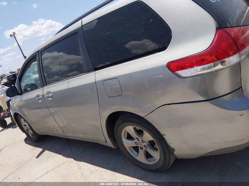 AtlanticExpress - Toyota Sienna