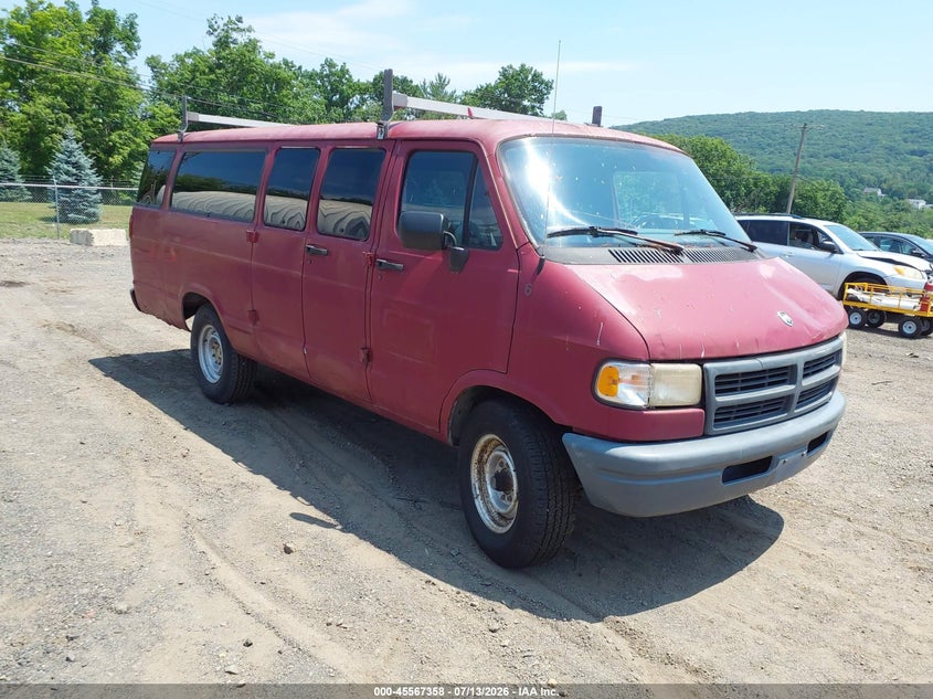 1996 DODGE RAM WAGON auction photo 1