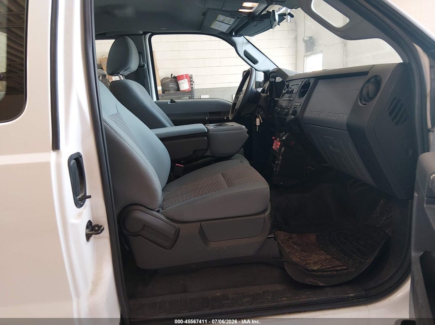 2012 FORD SUPER DUTY F-250 SRW auction photo 5