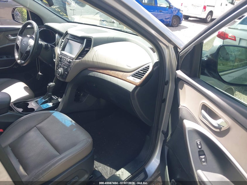 2017 HYUNDAI SANTA FE auction photo 5