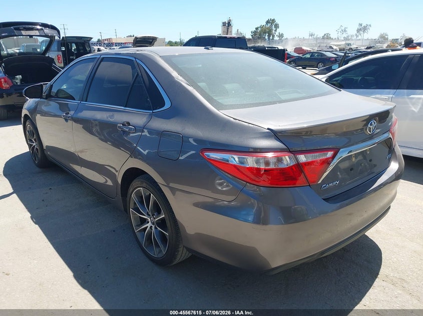 2017 TOYOTA CAMRY auction photo 3