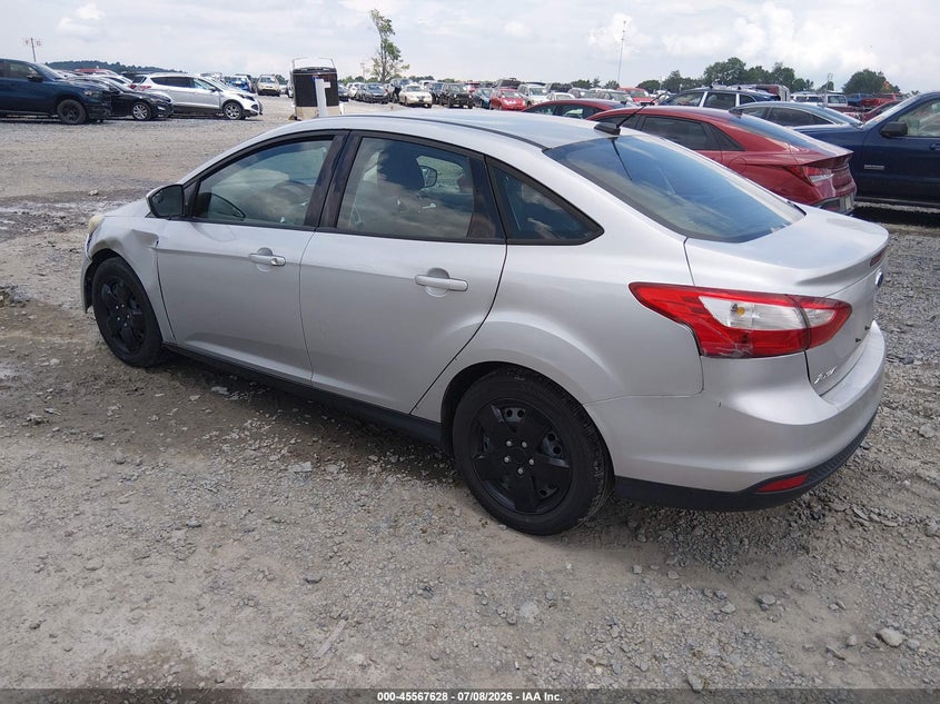 Vin: 1fahp3f22cl104605, lot: 46065957, ford focus se 20123