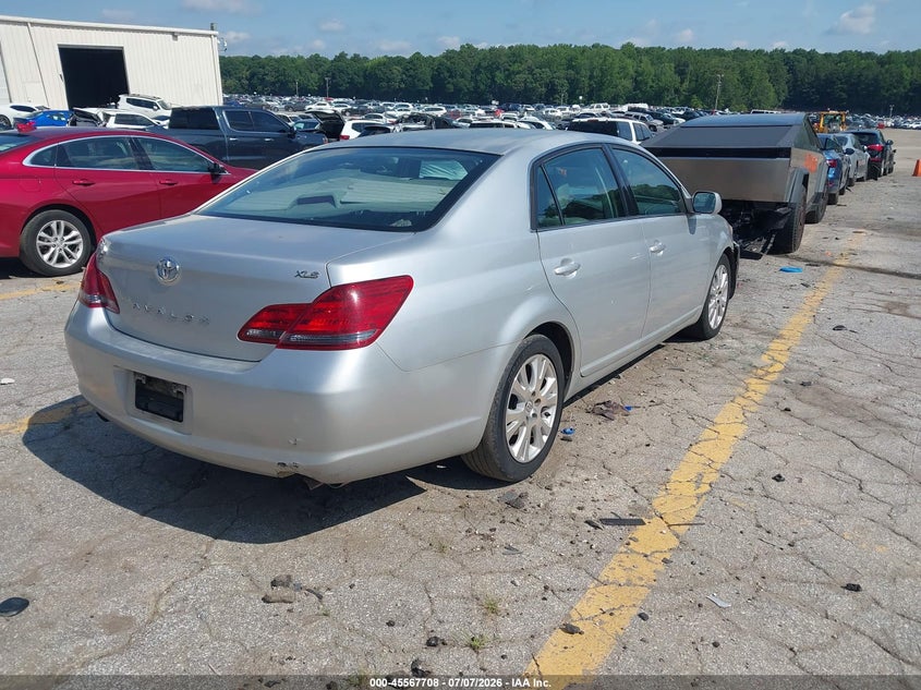 2008 TOYOTA AVALON auction photo 4