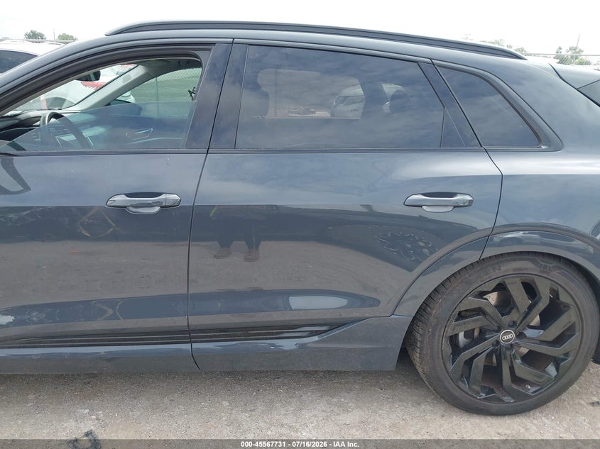 2024 Audi Q8 E-Tron Premium Plus Quattro VIN: WA15AAGE0RB038060 Lot: 45567731