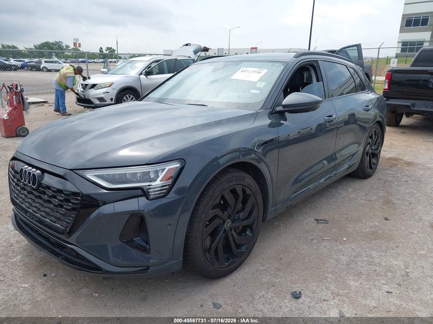 Vin: wa15aage0rb038060, lot: 46066060, audi q8 e-tron premium plus quattro 20242
