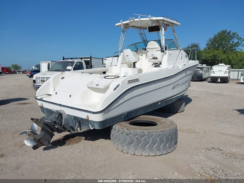 2002 SEASWIRL 2601 WA STRIPE auction photo 4