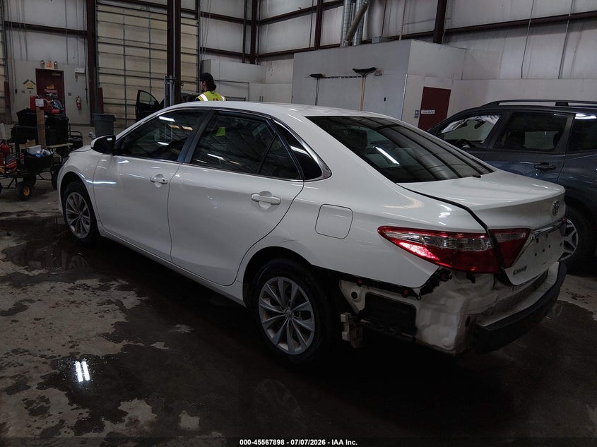 2015 TOYOTA CAMRY auction photo 3