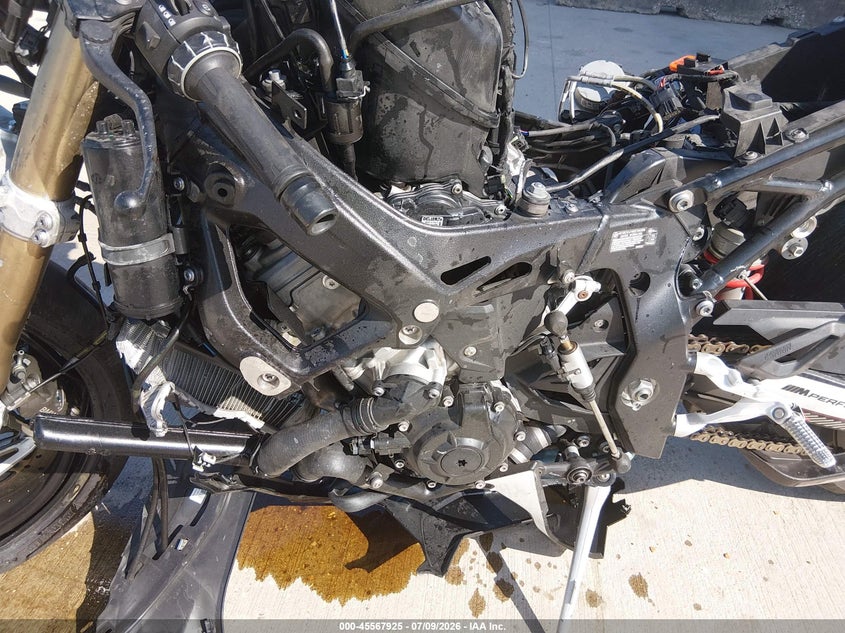 2024 BMW S 1000 auction photo 8