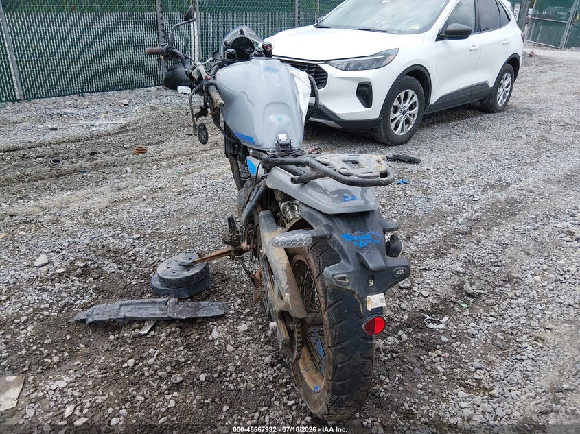2025 ROYAL ENFIELD MOTORS HIMALAYAN 450 auction photo 6