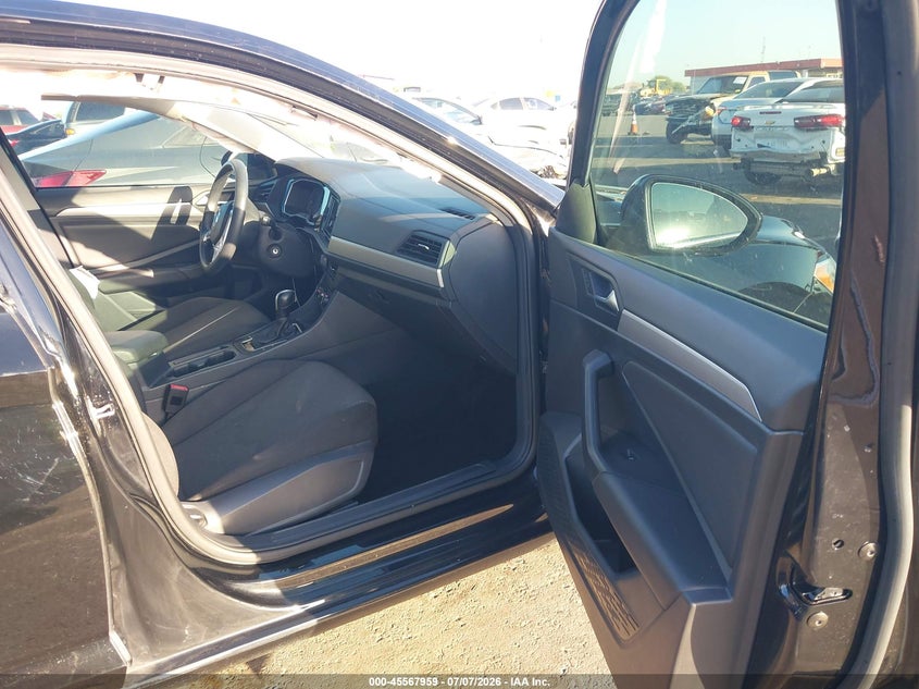 2019 VOLKSWAGEN JETTA auction photo 5