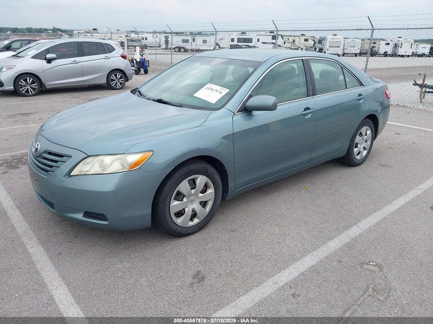 2009 TOYOTA CAMRY auction photo 2