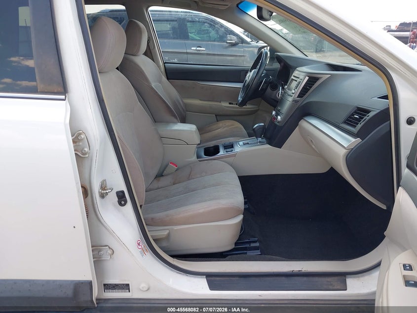 2014 SUBARU OUTBACK auction photo 5