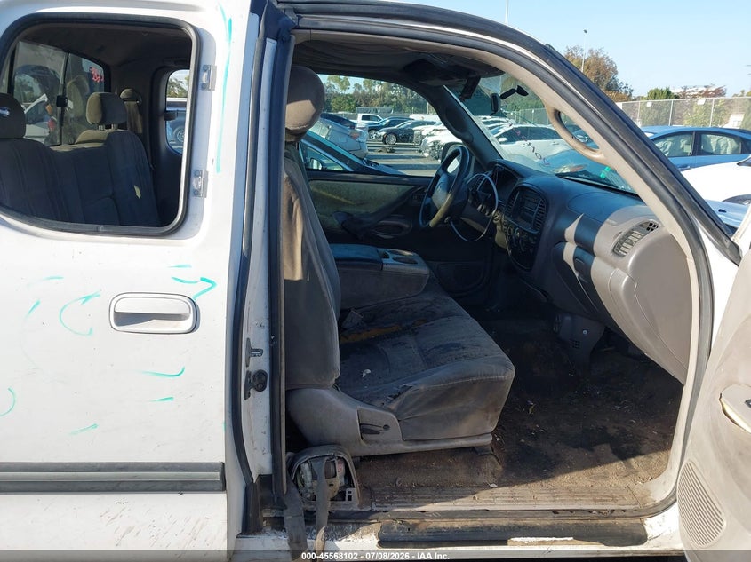 2004 TOYOTA TUNDRA auction photo 5