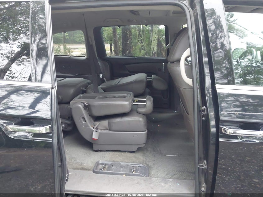 2016 HONDA ODYSSEY auction photo 8