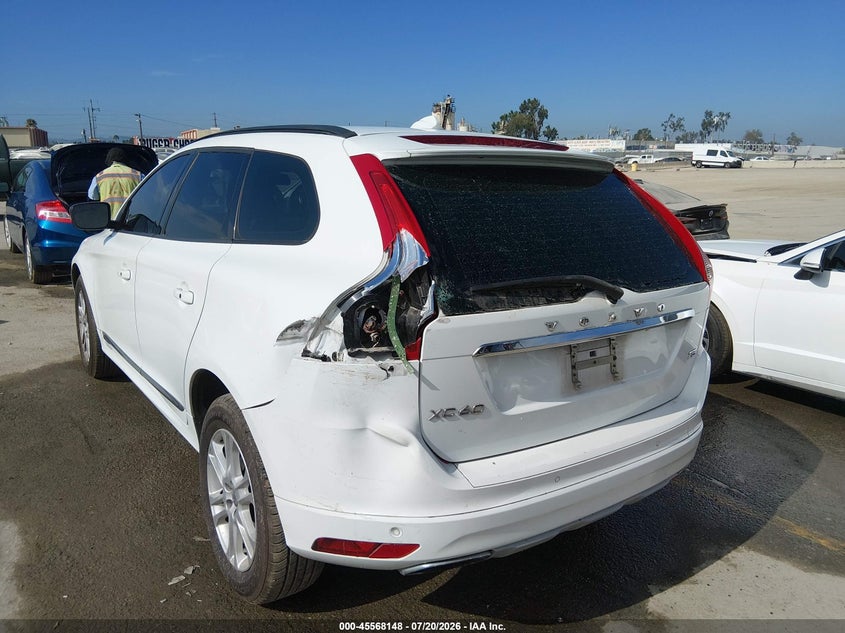 2016 VOLVO XC60 auction photo 6