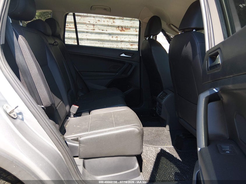 2020 Volkswagen Tiguan 2.0T Se/2.0T Se R-Line Black/2.0T Sel VIN: 3VV2B7AXXLM121046 Lot: 45568198
