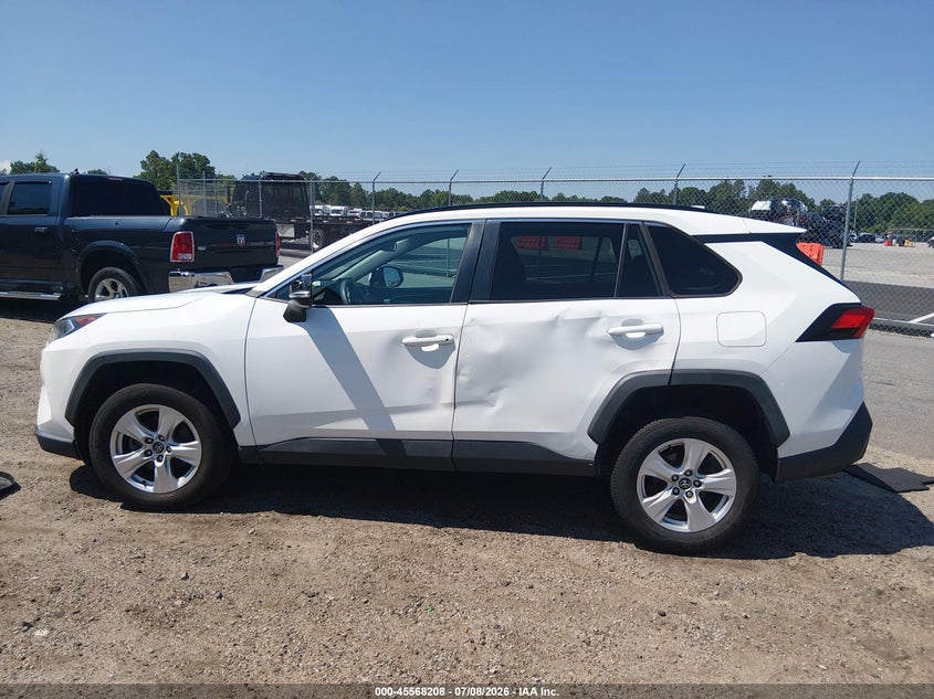 TOYOTA RAV4 - zdjęcie 14
