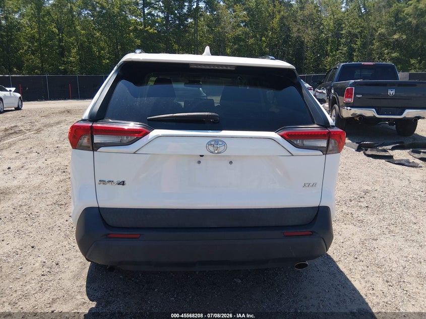 TOYOTA RAV4 - zdjęcie 16
