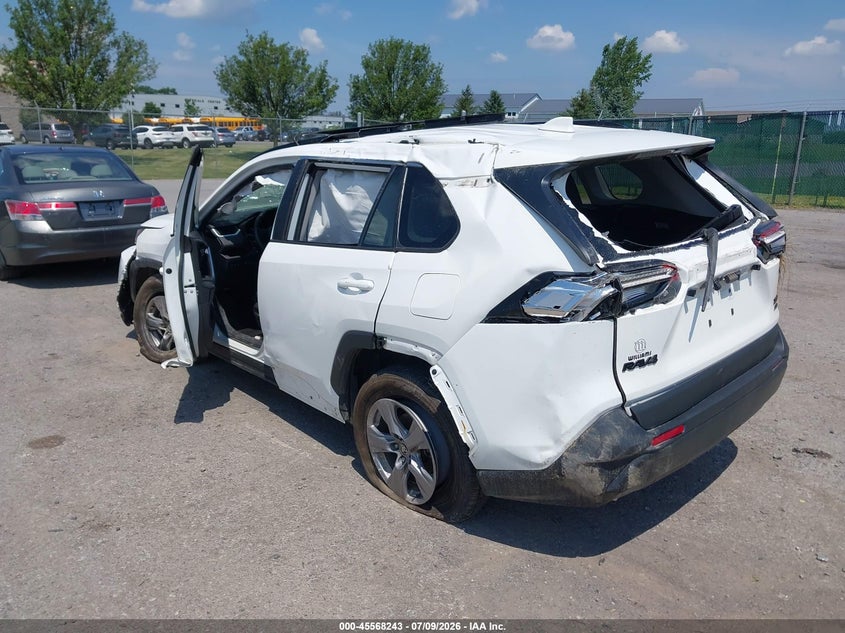 2022 TOYOTA RAV4 auction photo 3