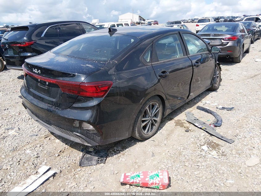 2024 KIA FORTE auction photo 4