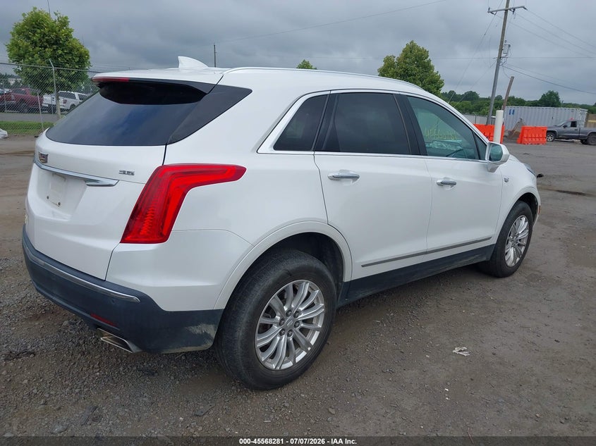 2017 CADILLAC XT5 auction photo 4