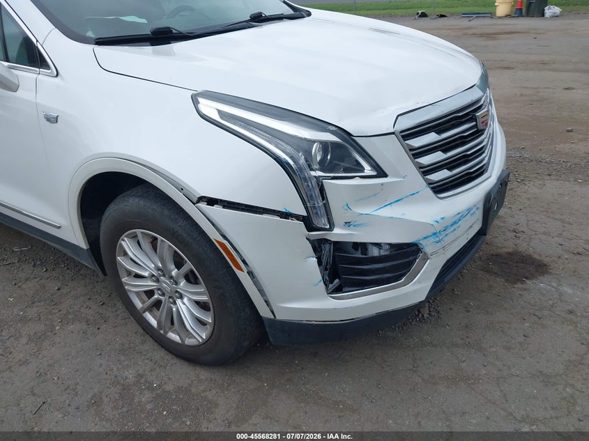 2017 CADILLAC XT5 auction photo 6