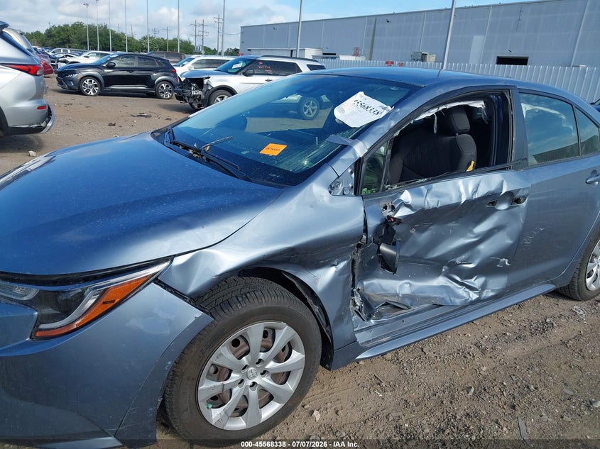 2020 TOYOTA COROLLA auction photo 6