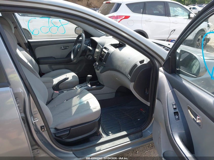 2010 HYUNDAI ELANTRA auction photo 5