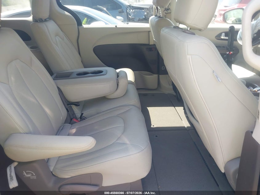 2021 CHRYSLER PACIFICA auction photo 8
