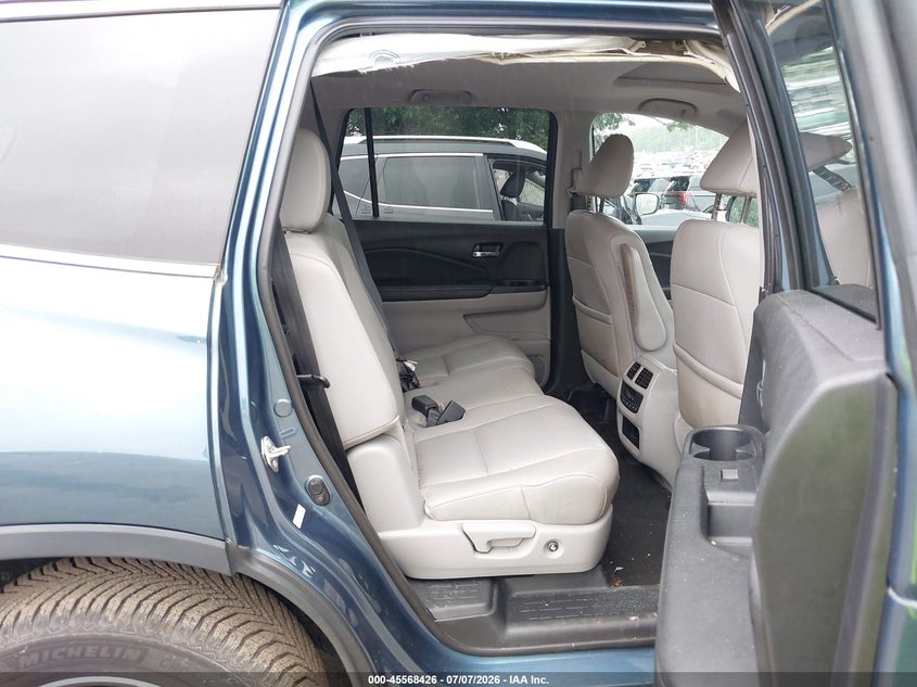 2016 HONDA PILOT auction photo 8