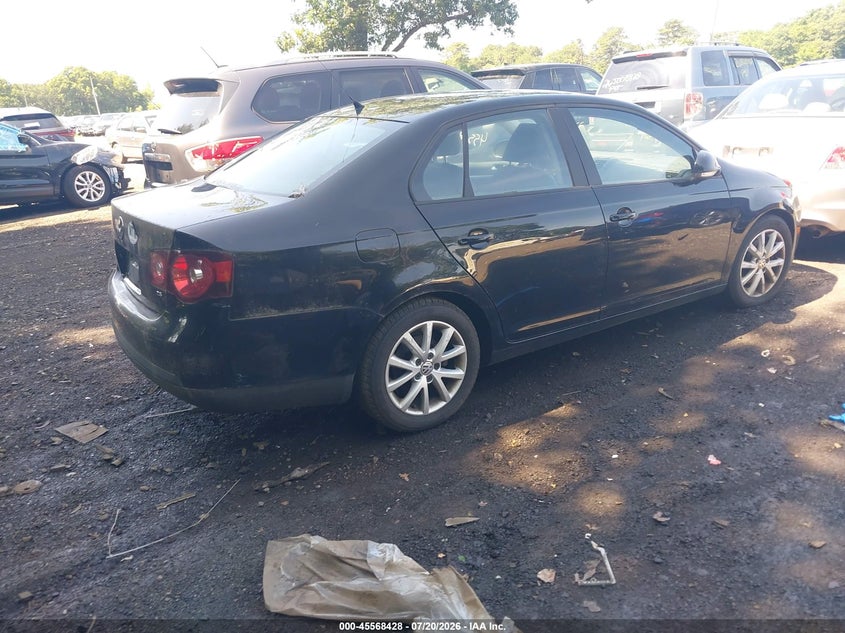 2010 VOLKSWAGEN JETTA auction photo 4