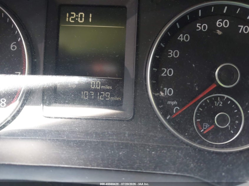 2010 VOLKSWAGEN JETTA auction photo 7