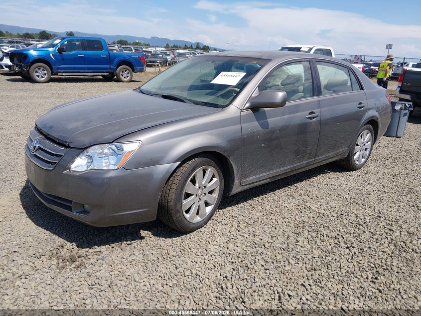2006 TOYOTA AVALON auction photo 2