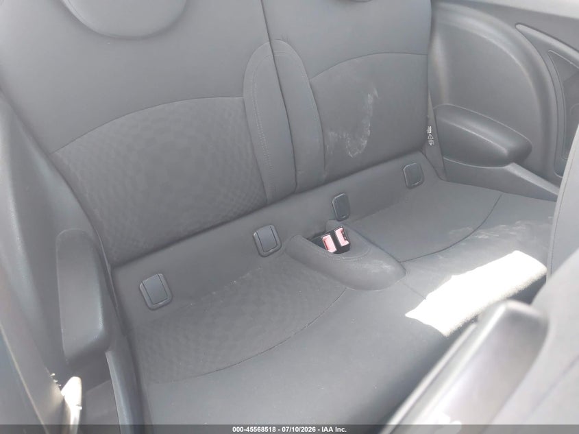 2010 MINI COOPER S auction photo 8