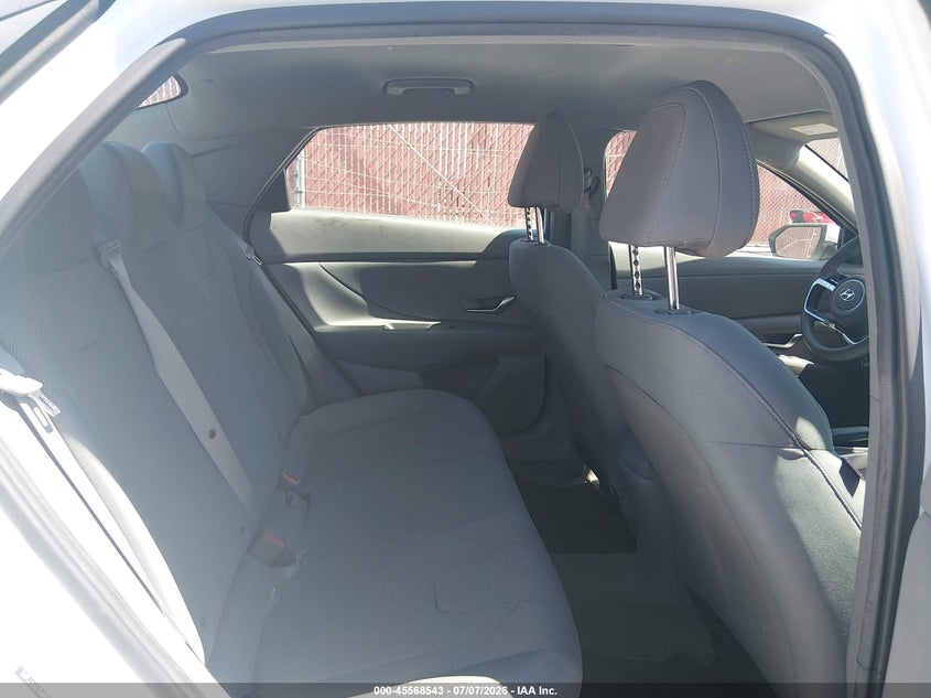 2021 HYUNDAI ELANTRA auction photo 8