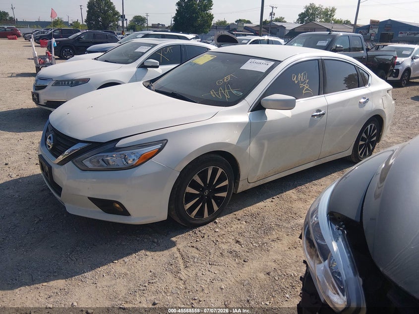 2018 Nissan Altima, Удар ззаду, IAAI, VIN 1N4AL3AP6JC115278 — фото 2