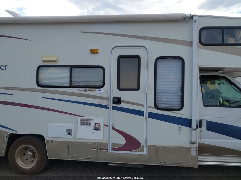 2004 Ford E-450 Cutaway Standard VIN: 1FDXE45SX4HB15693 Lot: 45568582