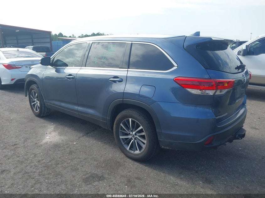 2019 TOYOTA HIGHLANDER auction photo 3