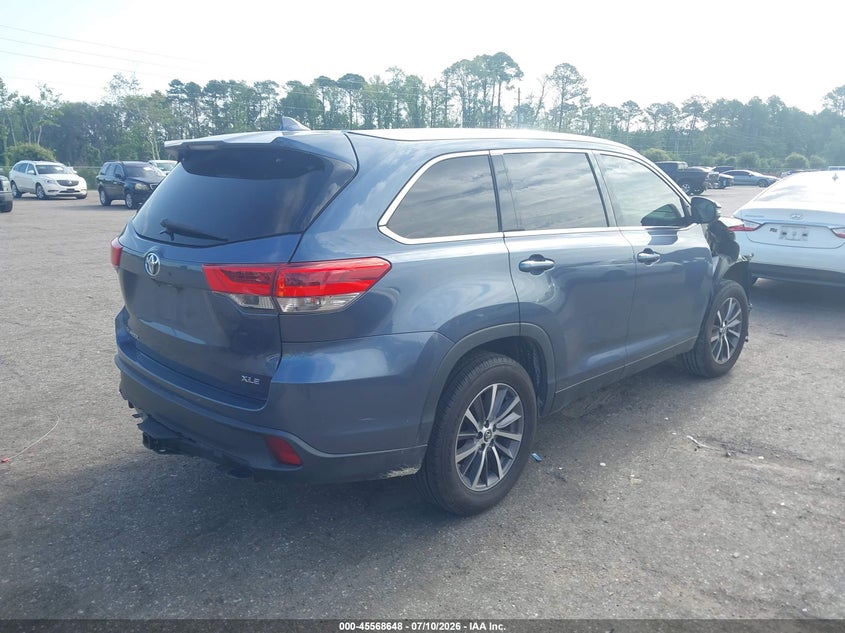 2019 TOYOTA HIGHLANDER auction photo 4