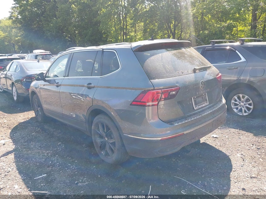 2022 VOLKSWAGEN TIGUAN auction photo 3