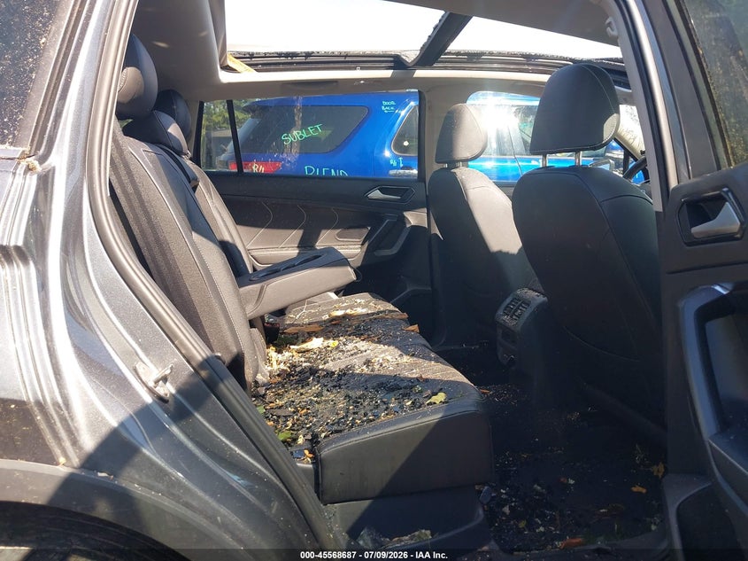 2022 VOLKSWAGEN TIGUAN auction photo 8