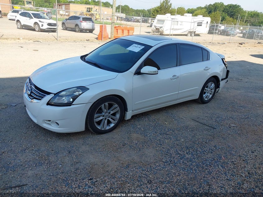 2010 Nissan Altima, Front & Rear, IAAI, VIN 1N4BL2AP0AN510477 — photo 2