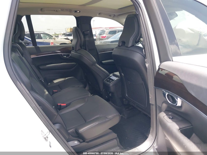 2019 VOLVO XC90 auction photo 8