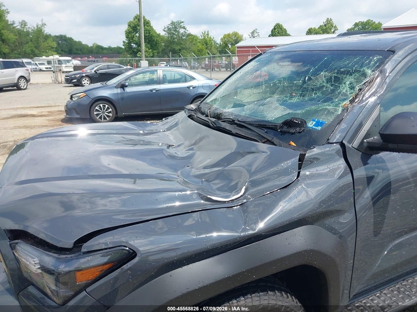 2026 TOYOTA 4RUNNER auction photo 6