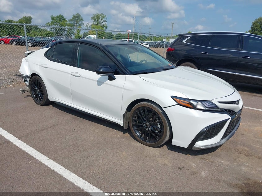 2023 TOYOTA CAMRY auction photo 1