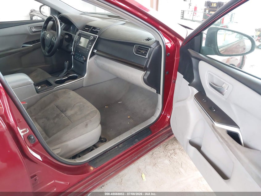 2016 TOYOTA CAMRY auction photo 5