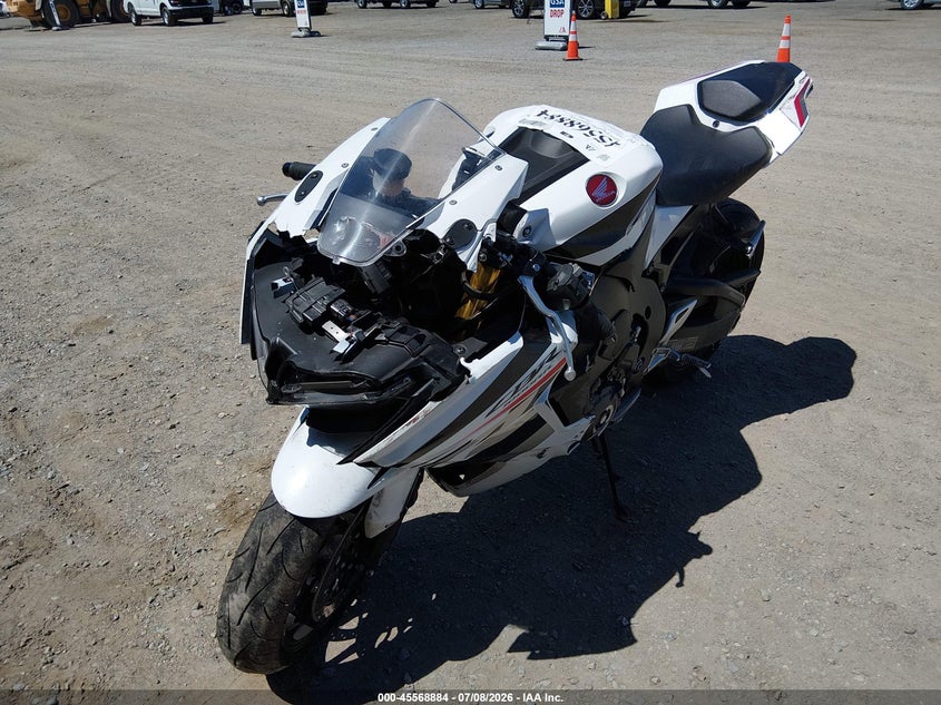 2026 HONDA CBR1000 auction photo 2