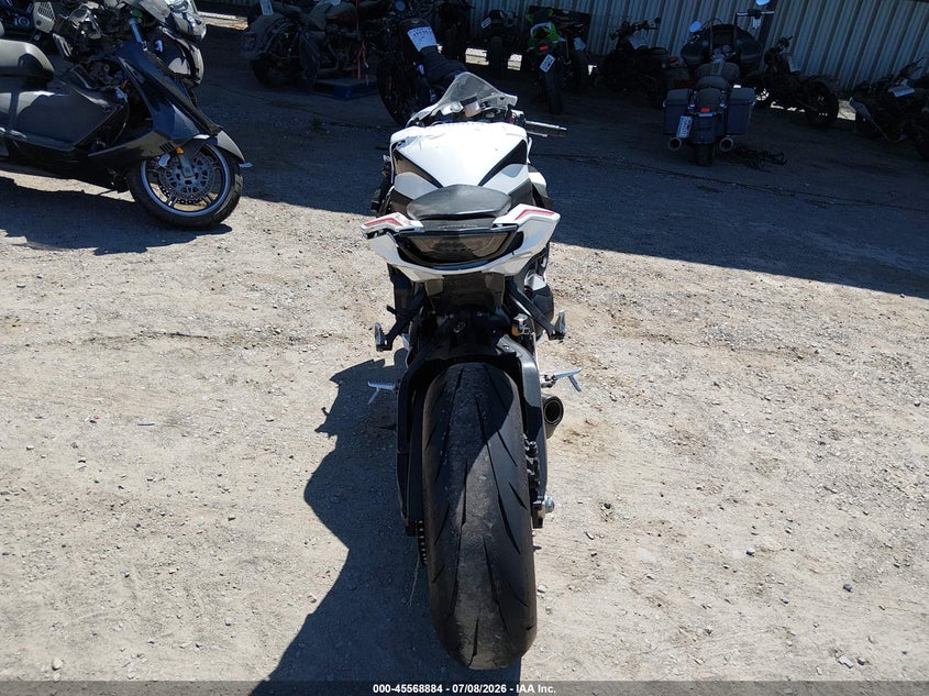 2026 HONDA CBR1000 auction photo 6