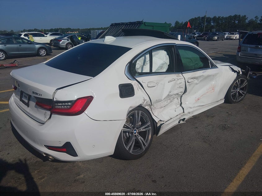 BMW 330I - zdjęcie 4