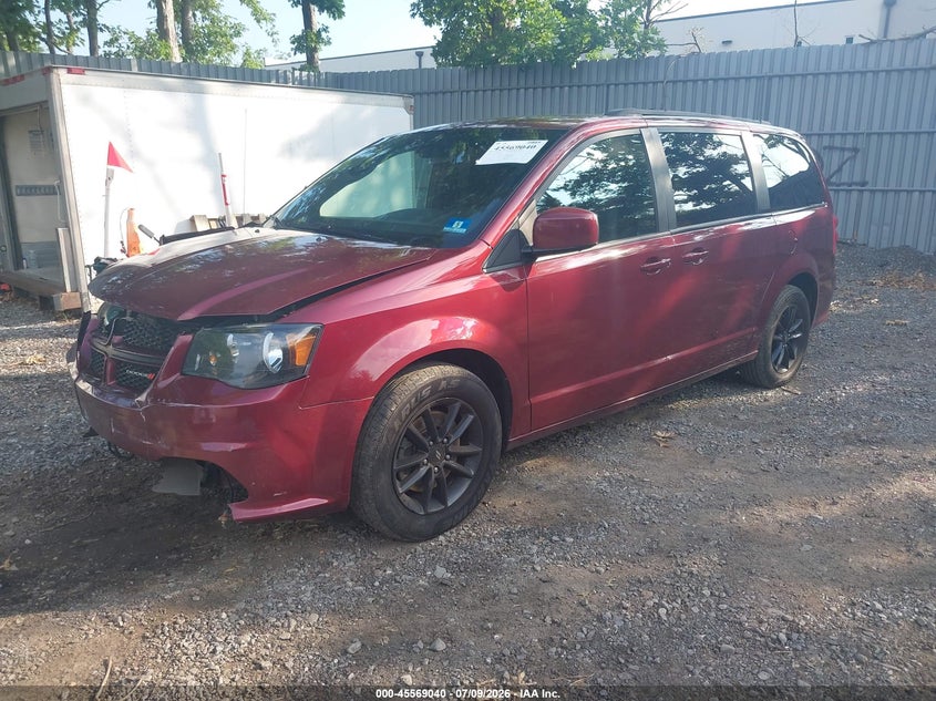 2019 Dodge Caravan, Front & Rear, IAAI, VIN 2C4RDGEG2KR744816 — photo 2